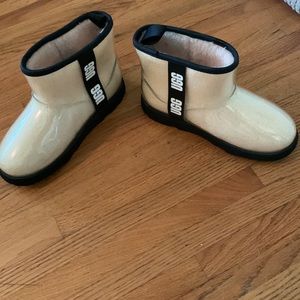 Ugg Low Top Boots - Size 5